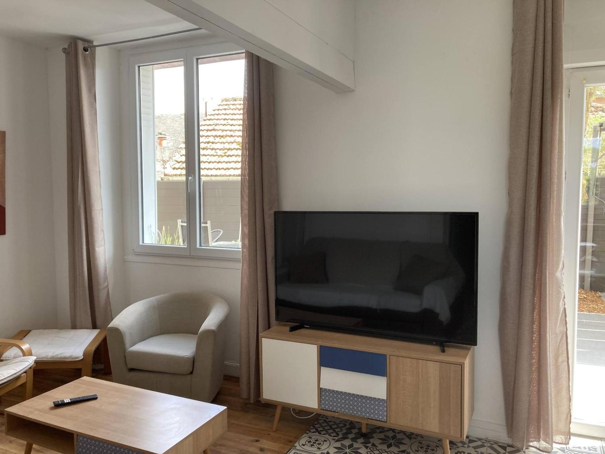 Location Appartement Des Pyrenees Borderes-sur-l'Echez Eksteriør bilde
