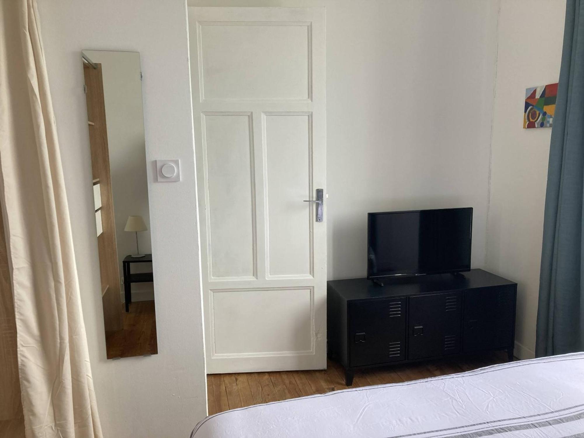 Location Appartement Des Pyrenees Borderes-sur-l'Echez Rom bilde