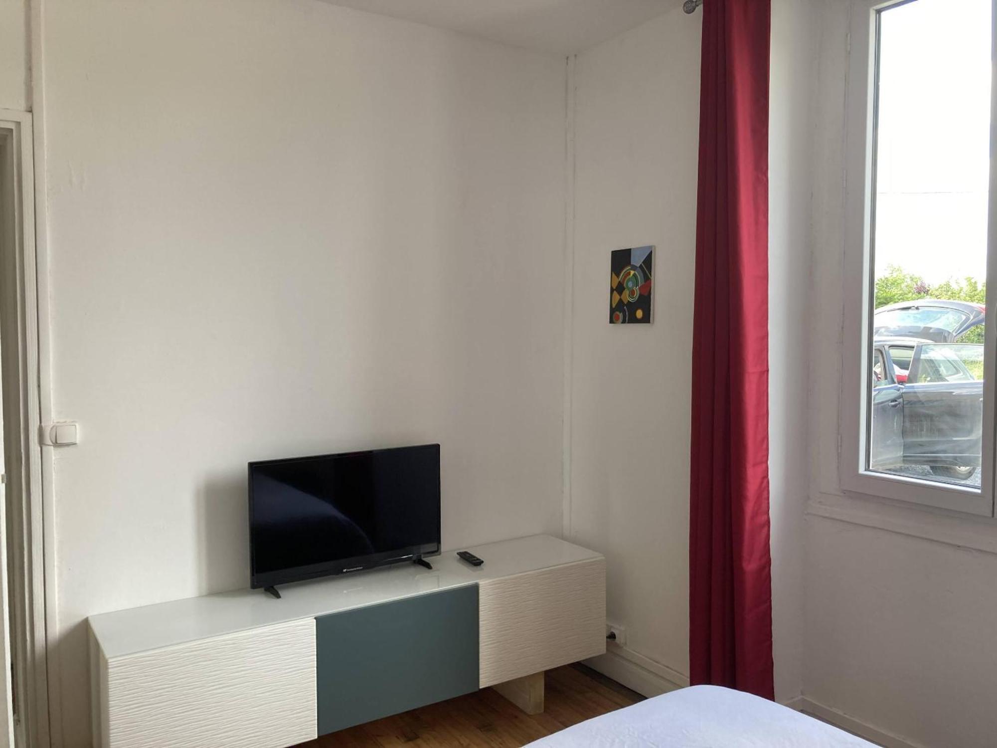 Location Appartement Des Pyrenees Borderes-sur-l'Echez Rom bilde