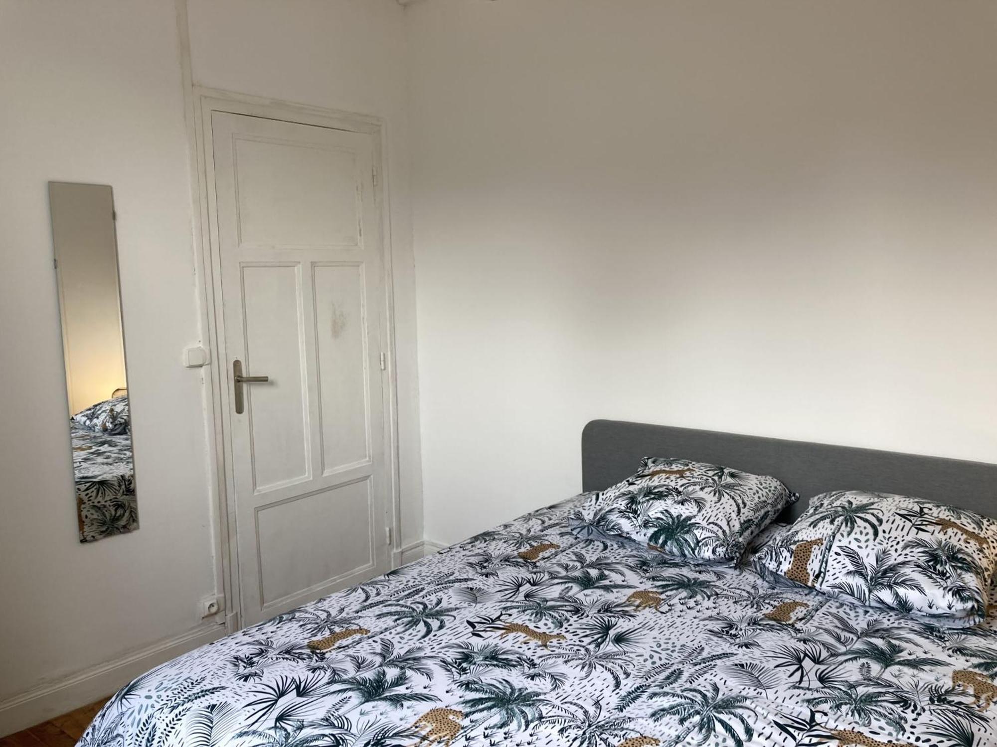 Location Appartement Des Pyrenees Borderes-sur-l'Echez Rom bilde