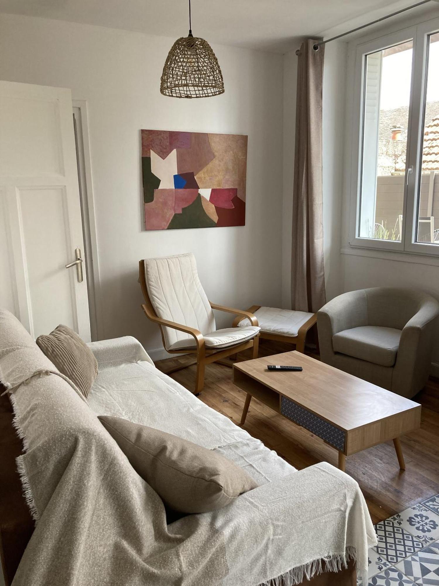 Location Appartement Des Pyrenees Borderes-sur-l'Echez Rom bilde