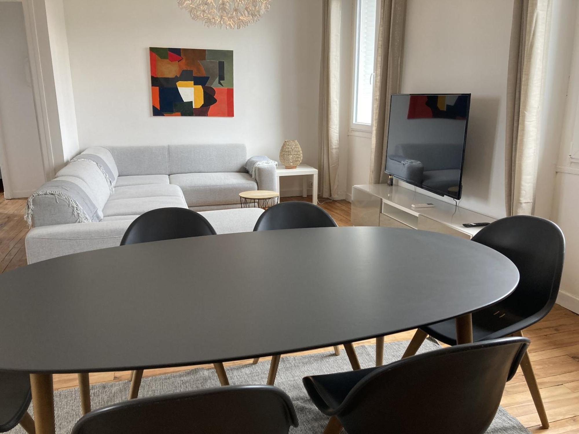 Location Appartement Des Pyrenees Borderes-sur-l'Echez Rom bilde